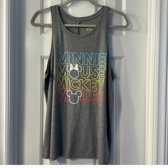ISO this tank top in an XL or larger - Picture 2 of 2